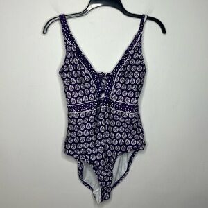 La Blanca purple and white one‎ piece swimsuit size 8
